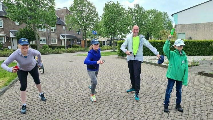 Team Trio-Bio-Idiotics aan de start van hun eigen Biothlon Battle in Strijen